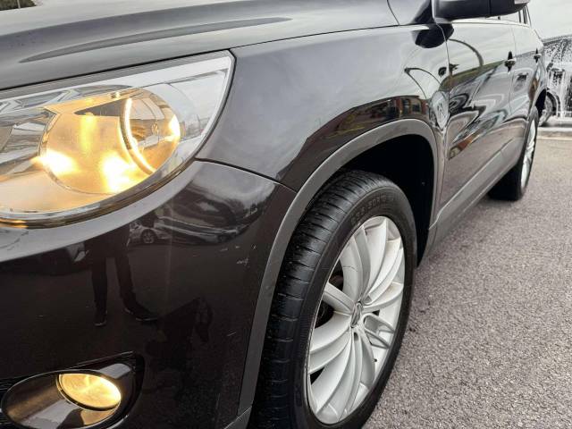 Volkswagen Tiguan 2.0 TDi Sport 4Motion 5dr Estate Diesel Black