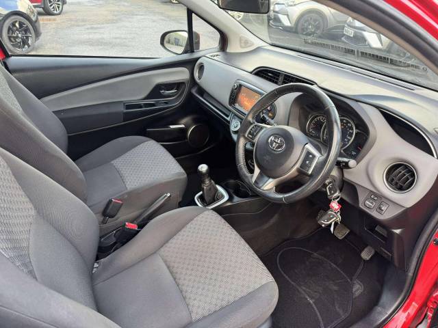 Toyota Yaris 1.0 VVT-i Icon 3dr Hatchback Petrol Red