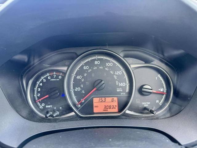 Toyota Yaris 1.0 VVT-i Icon 3dr Hatchback Petrol Red