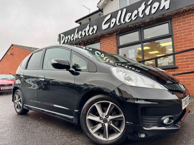 Honda Jazz 1.4 i-VTEC Si 5dr Hatchback Petrol BlackHonda Jazz 1.4 i-VTEC Si 5dr Hatchback Petrol Black at Dorchester Collection Dorchester