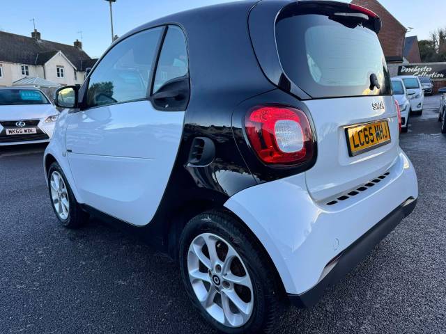 Smart Fortwo Coupe 1.0 Passion 2dr Auto Coupe Petrol White