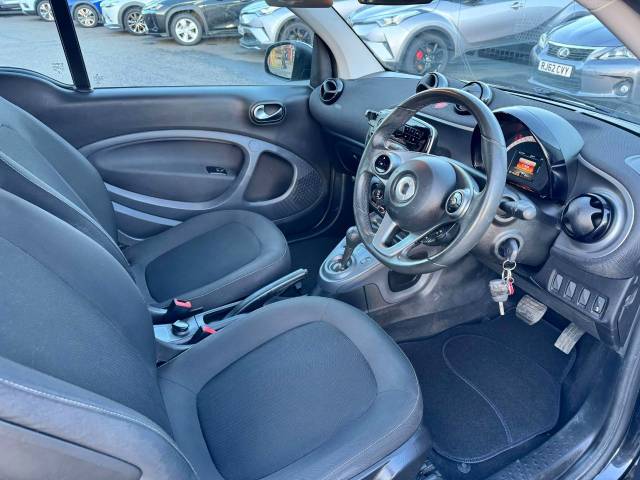 Smart Fortwo Coupe 1.0 Passion 2dr Auto Coupe Petrol White