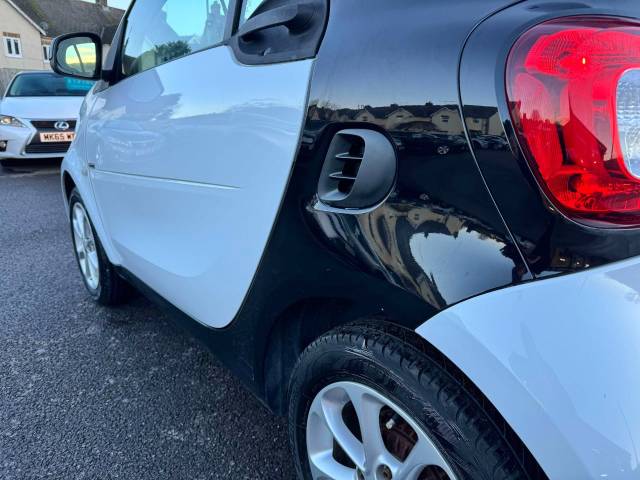 Smart Fortwo Coupe 1.0 Passion 2dr Auto Coupe Petrol White