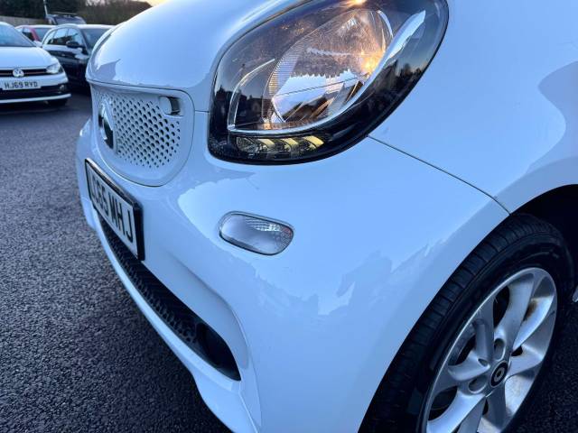 Smart Fortwo Coupe 1.0 Passion 2dr Auto Coupe Petrol White