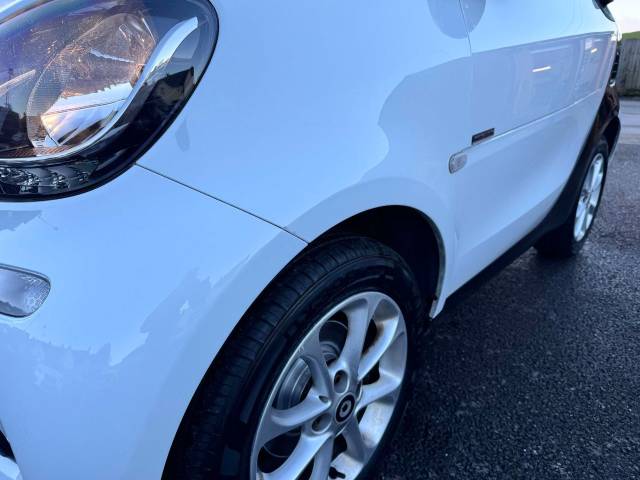 Smart Fortwo Coupe 1.0 Passion 2dr Auto Coupe Petrol White
