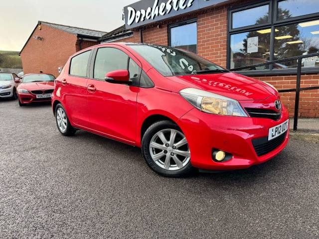 Toyota Yaris 1.33 VVT-i T Spirit 5dr Multidrive S Hatchback Petrol Red