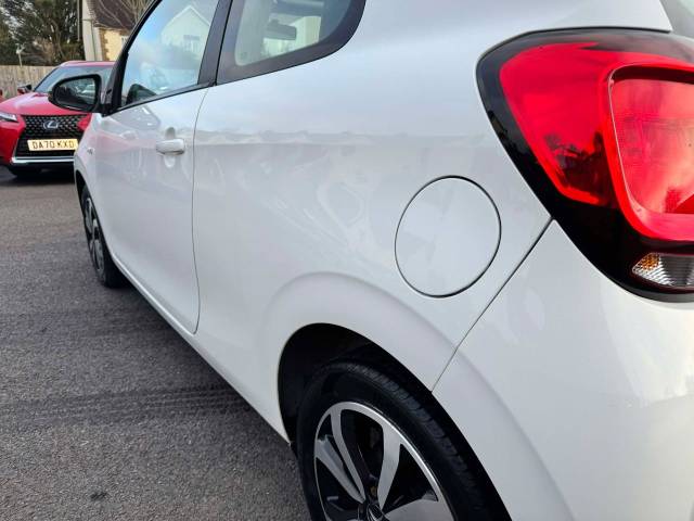 Citroen C1 1.0 VTi Feel 3dr Hatchback Petrol White