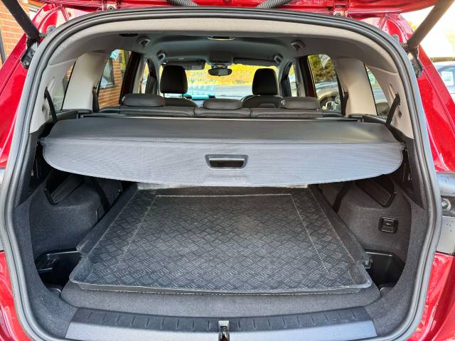 BMW 2 Series Gran Tourer 1.5 218i [140] SE 5dr (7 SEATS) Estate Petrol Red