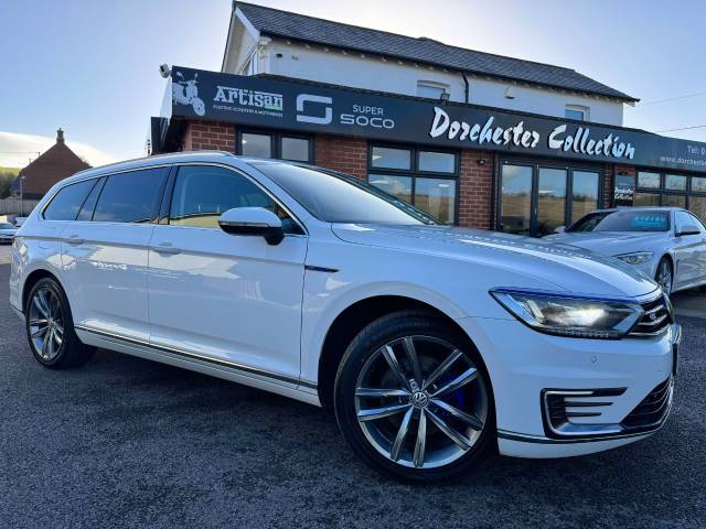 Volkswagen Passat 1.4 TSI GTE 5dr DSG Estate Petrol / Electric Hybrid White