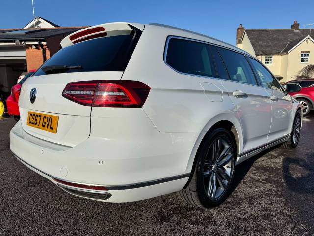 Volkswagen Passat 1.4 TSI GTE 5dr DSG Estate Petrol / Electric Hybrid White