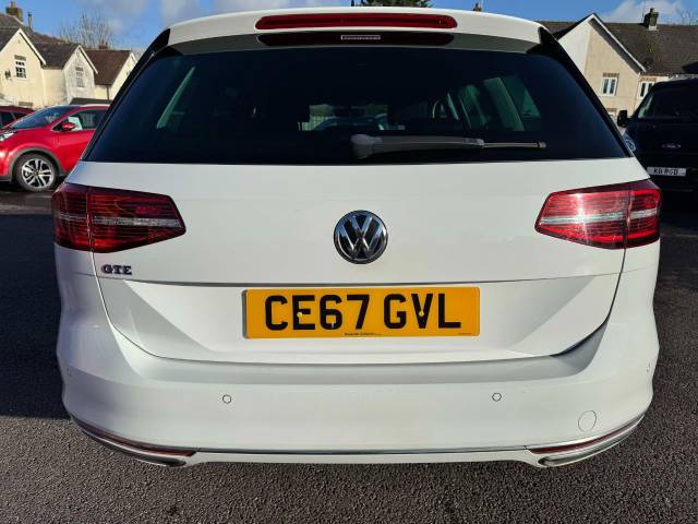 Volkswagen Passat 1.4 TSI GTE 5dr DSG Estate Petrol / Electric Hybrid White