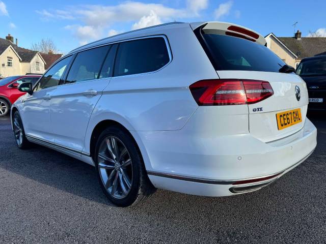Volkswagen Passat 1.4 TSI GTE 5dr DSG Estate Petrol / Electric Hybrid White