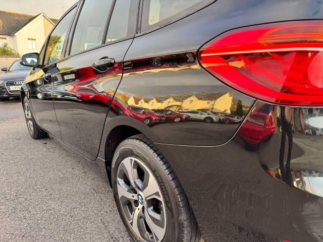 BMW 2 Series Gran Tourer 1.5 218i SE 5dr Estate Petrol Black