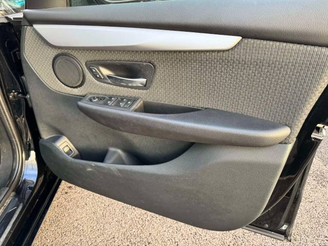 BMW 2 Series Gran Tourer 1.5 218i SE 5dr Estate Petrol Black