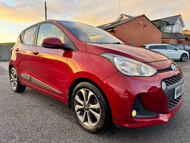 Hyundai i10 1.2 Premium SE 5dr Hatchback Petrol Red