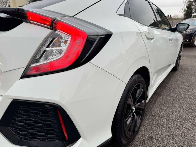 Honda Civic 1.0 VTEC Turbo 126 SR 5dr Hatchback Petrol White