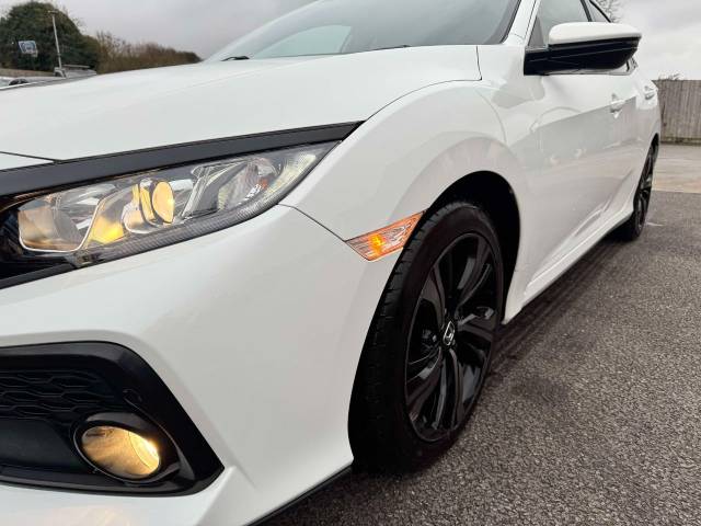 Honda Civic 1.0 VTEC Turbo 126 SR 5dr Hatchback Petrol White