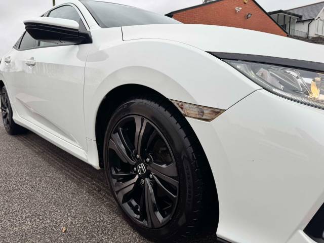 Honda Civic 1.0 VTEC Turbo 126 SR 5dr Hatchback Petrol White