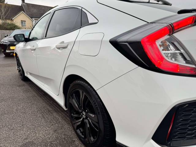 Honda Civic 1.0 VTEC Turbo 126 SR 5dr Hatchback Petrol White