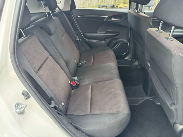 Honda Jazz 1.3 EX Navi 5dr Hatchback Petrol White