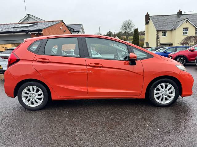 Honda Jazz 1.3 i-VTEC SE Navi 5dr Hatchback Petrol Orange