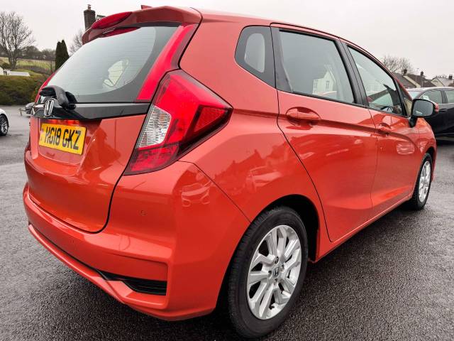 Honda Jazz 1.3 i-VTEC SE Navi 5dr Hatchback Petrol Orange
