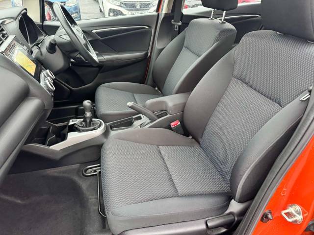Honda Jazz 1.3 i-VTEC SE Navi 5dr Hatchback Petrol Orange