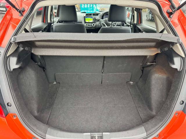 Honda Jazz 1.3 i-VTEC SE Navi 5dr Hatchback Petrol Orange