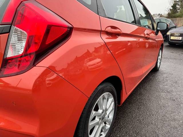 Honda Jazz 1.3 i-VTEC SE Navi 5dr Hatchback Petrol Orange