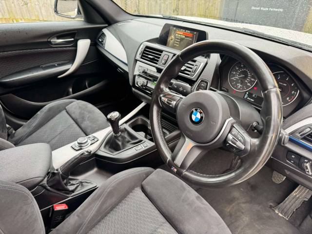 BMW 1 Series 2.0 118d M Sport 5dr [Nav] Hatchback Diesel White