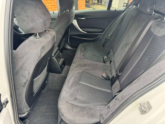 BMW 1 Series 2.0 118d M Sport 5dr [Nav] Hatchback Diesel White