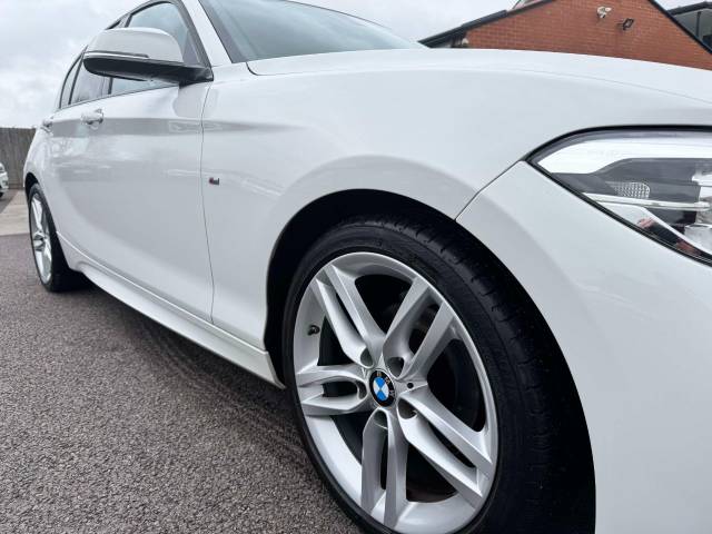 BMW 1 Series 2.0 118d M Sport 5dr [Nav] Hatchback Diesel White