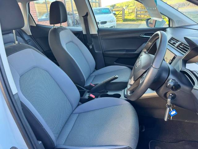 SEAT Arona 1.0 TSI SE Technology [EZ] 5dr Hatchback Petrol White