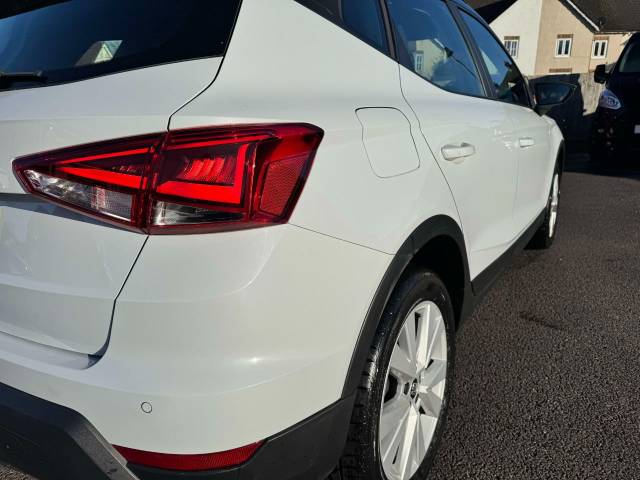 SEAT Arona 1.0 TSI SE Technology [EZ] 5dr Hatchback Petrol White