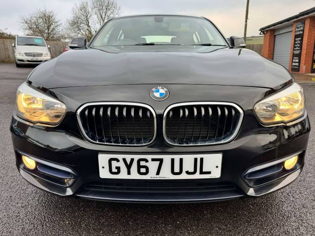 BMW 1 Series 118i [1.5] Sport 5dr [Nav] Step Auto Hatchback Petrol Black