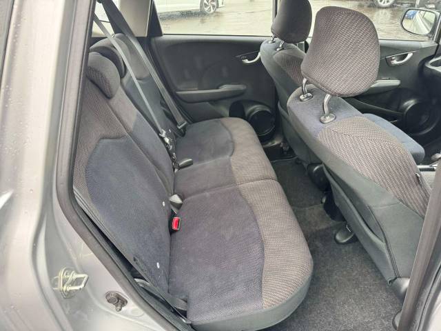 Honda Jazz 1.4 i-VTEC ES 5dr CVT Hatchback Petrol Silver