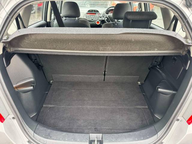 Honda Jazz 1.4 i-VTEC ES 5dr CVT Hatchback Petrol Silver