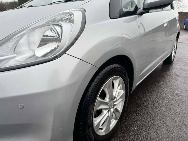 Honda Jazz 1.4 i-VTEC ES 5dr CVT Hatchback Petrol Silver