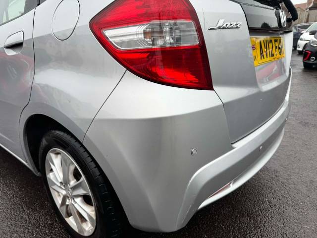 Honda Jazz 1.4 i-VTEC ES 5dr CVT Hatchback Petrol Silver