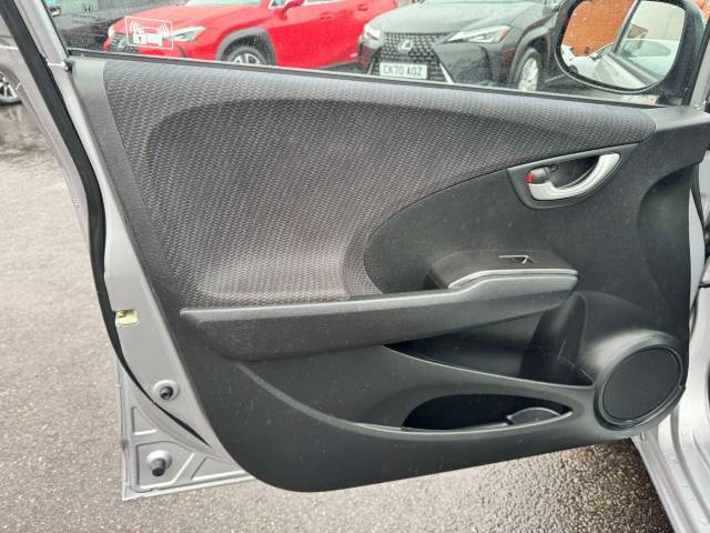 Honda Jazz 1.4 i-VTEC ES 5dr CVT Hatchback Petrol Silver