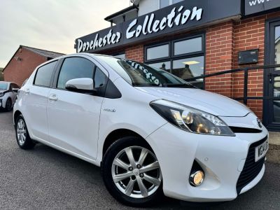 Toyota Yaris 1.5 VVT-i Hybrid Icon+ 5dr CVT Hatchback Petrol / Electric Hybrid WhiteToyota Yaris 1.5 VVT-i Hybrid Icon+ 5dr CVT Hatchback Petrol / Electric Hybrid White at Dorchester Collection Dorchester