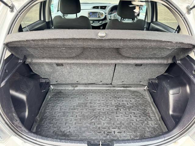 Toyota Yaris 1.5 VVT-i Hybrid Icon+ 5dr CVT Hatchback Petrol / Electric Hybrid White