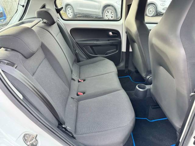 Volkswagen Up 1.0 Move Up 5dr ASG Hatchback Petrol White