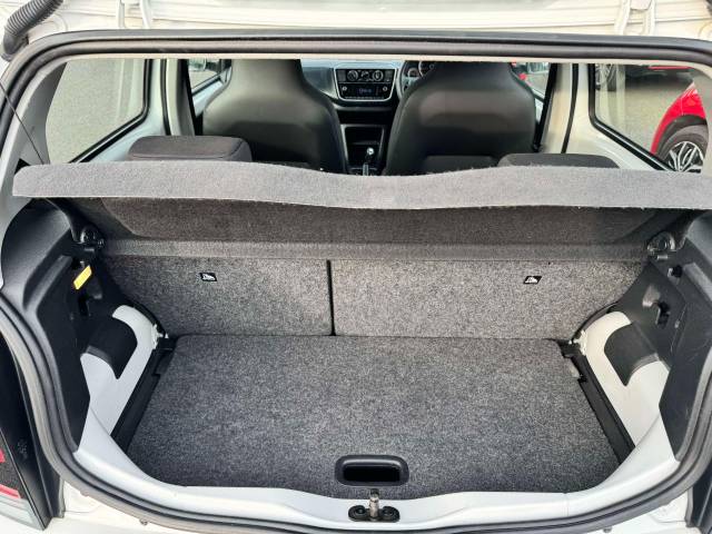 Volkswagen Up 1.0 Move Up 5dr ASG Hatchback Petrol White