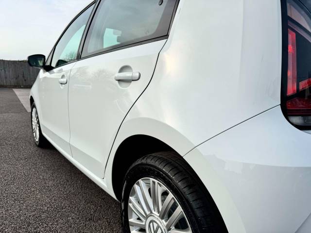 Volkswagen Up 1.0 Move Up 5dr ASG Hatchback Petrol White