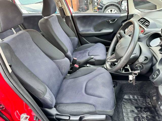 Honda Jazz 1.2 i-VTEC S 5dr [AC] Hatchback Petrol Red