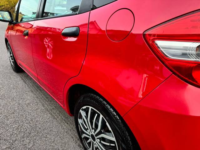 Honda Jazz 1.2 i-VTEC S 5dr [AC] Hatchback Petrol Red