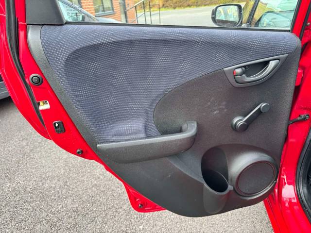 Honda Jazz 1.2 i-VTEC S 5dr [AC] Hatchback Petrol Red