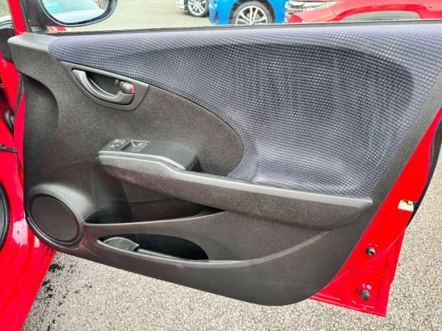 Honda Jazz 1.2 i-VTEC S 5dr [AC] Hatchback Petrol Red