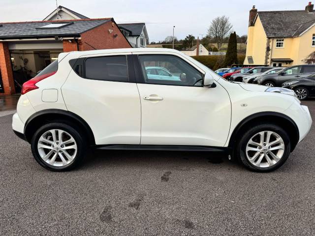 Nissan Juke 1.5 dCi Acenta 5dr [Sport Pack] Hatchback Diesel White